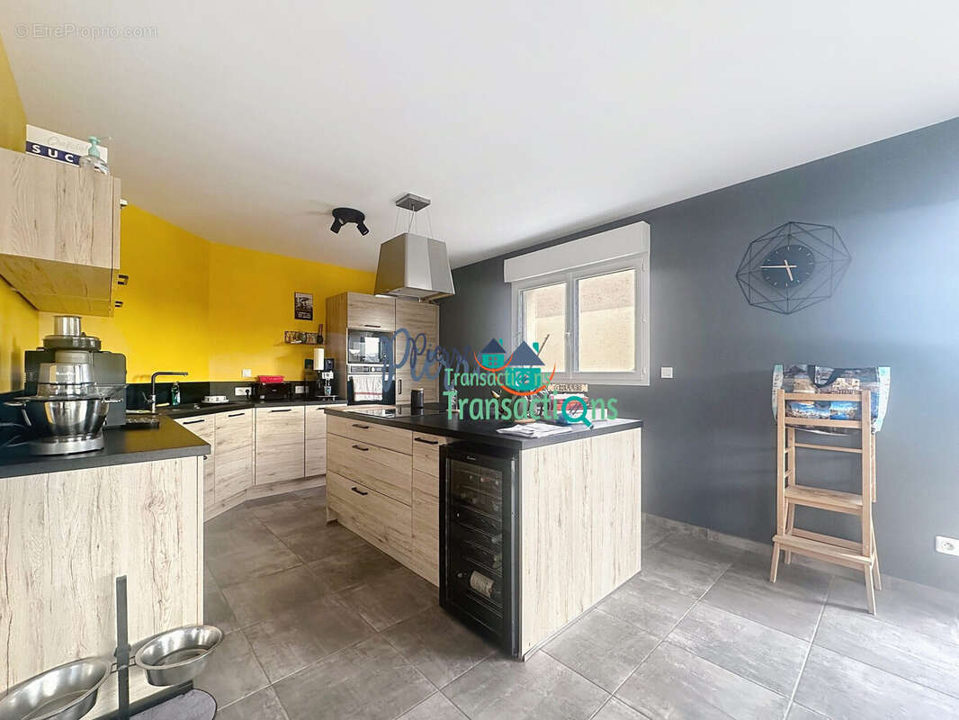 Maison à SAINT-ROMAIN-DE-COLBOSC