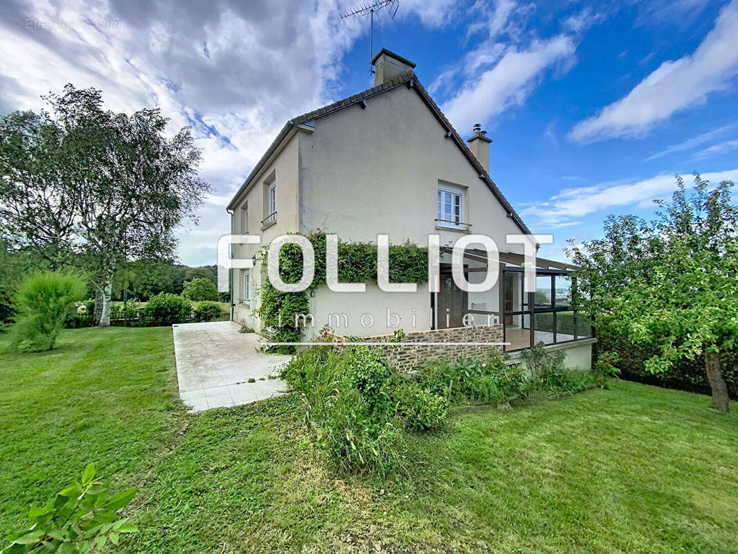 Maison à LA HOGUETTE