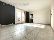 Appartement à VIEUX-CHARMONT