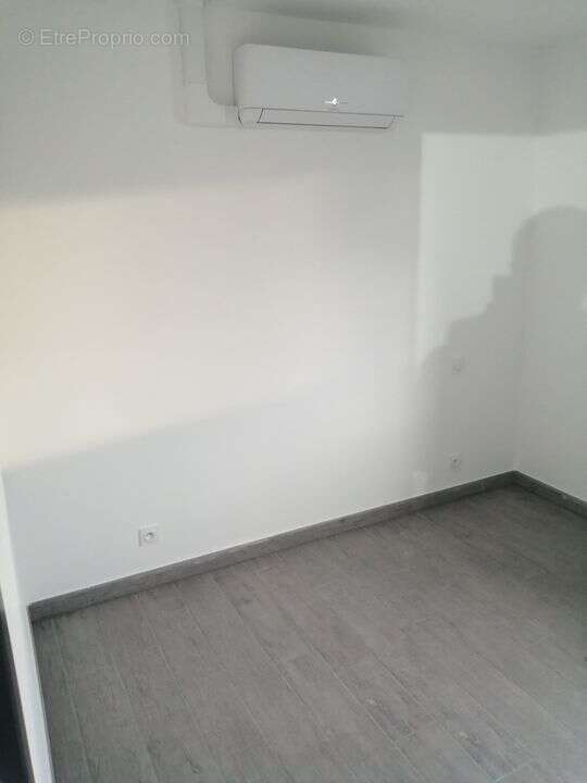 Maison à SAINTE-AGATHE-LA-BOUTERESSE