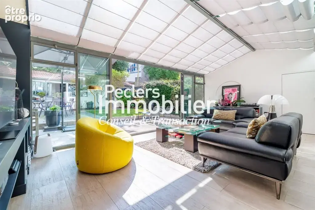 Maison de charme d’exception en cœur de ville – 173 m² – Terrasse – Dépendances - photo 2