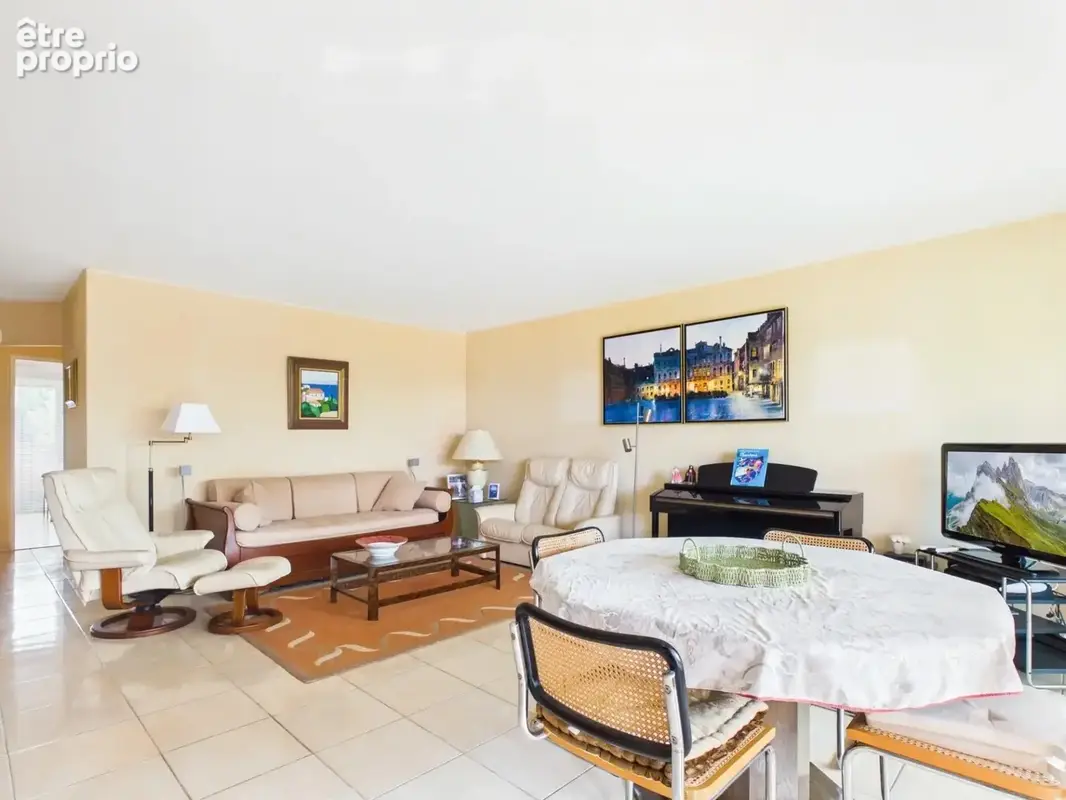 Antibes – Parc de la Badine : 3 pièces de 78,43 m² (Carrez), terrasse et balcon, dans un parc arboré de 1,4 ha avec piscine et t - photo 5