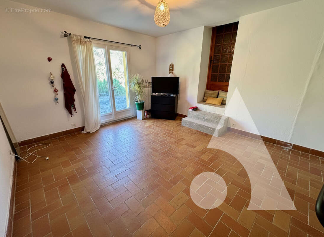 Maison à VILLECROZE