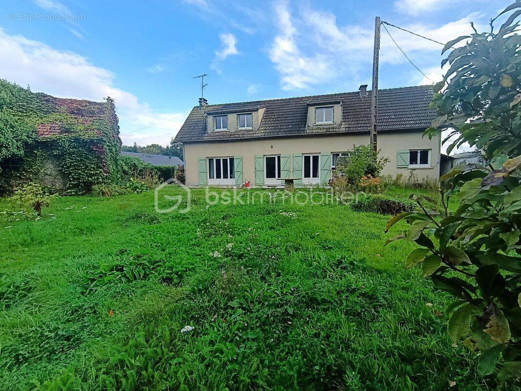 Maison à LE MOLAY-LITTRY