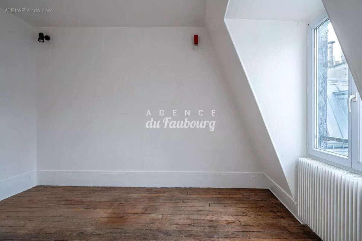 Appartement à PARIS-9E