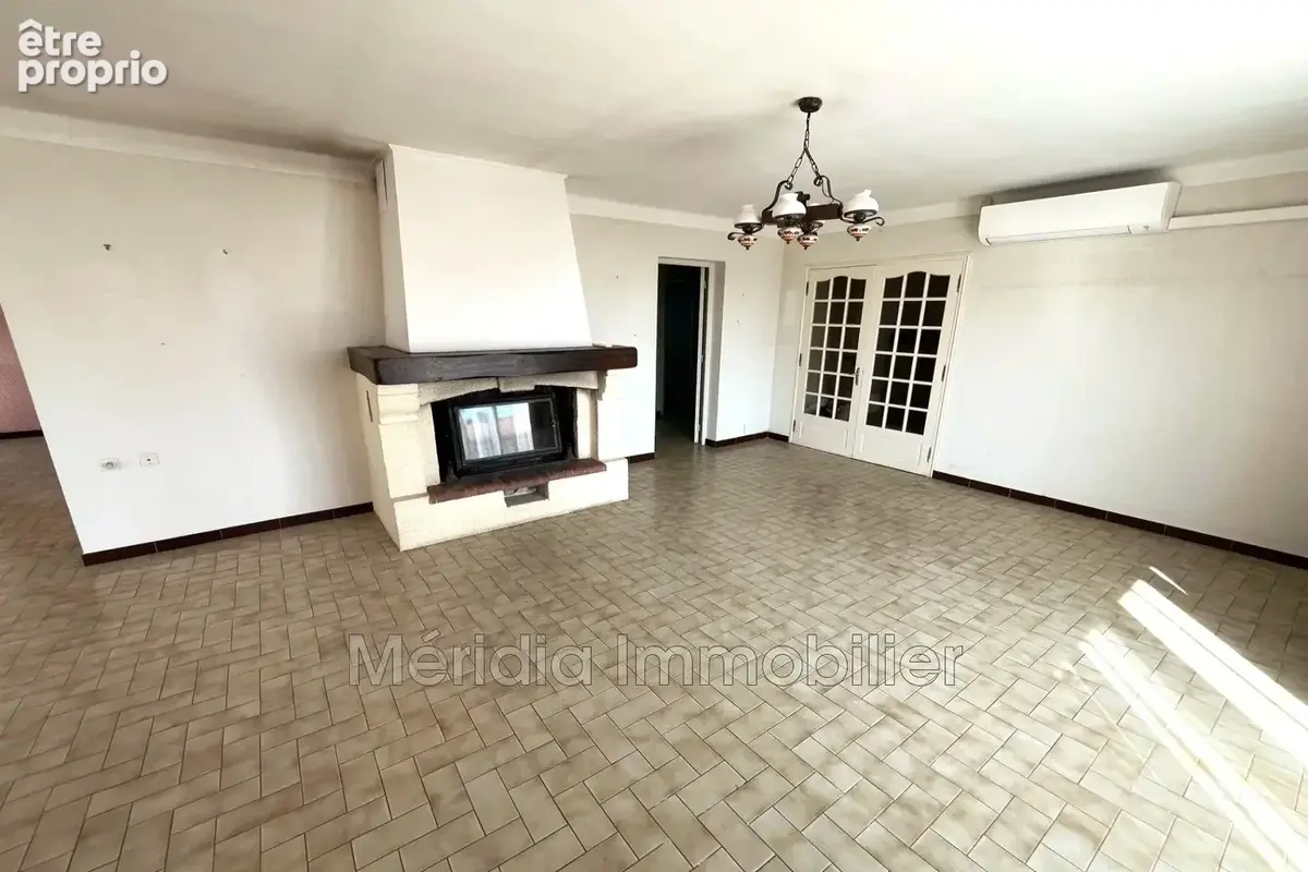 Maison 7 pièces 205 m² à vendre à Saint-Feliu-D'avall (66170) - photo 2