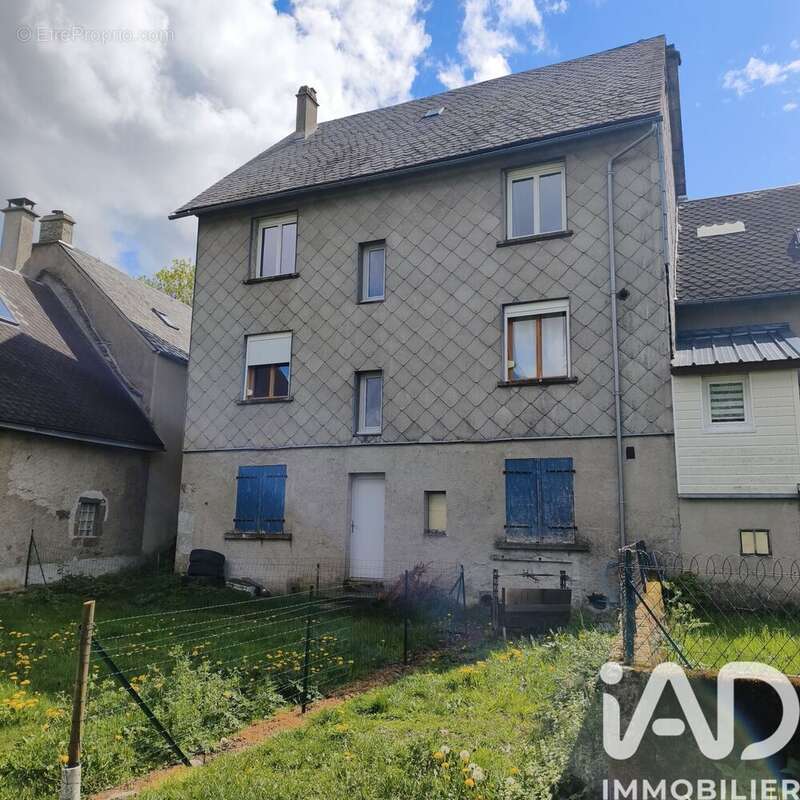 Maison 207 m² à Chastreix  - photo 2