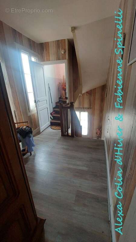 Maison à VAILLY-SUR-AISNE