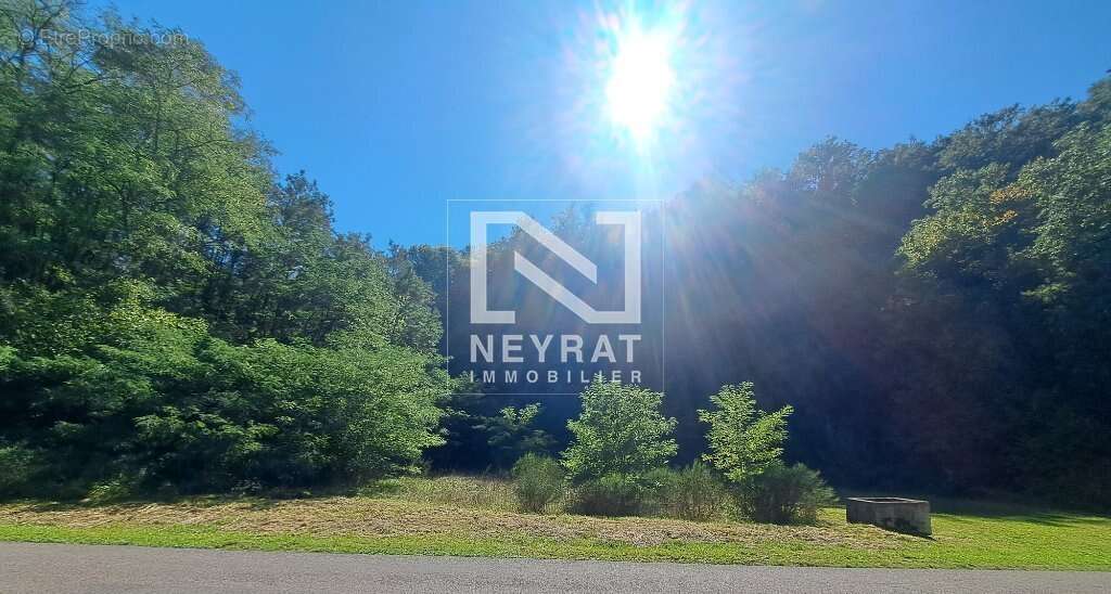 Maison à SAINT-LEGER-DU-BOIS