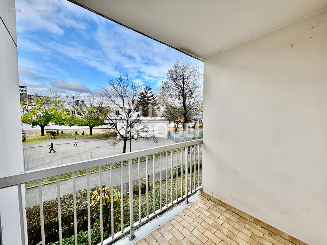 Appartement à VAULX-EN-VELIN