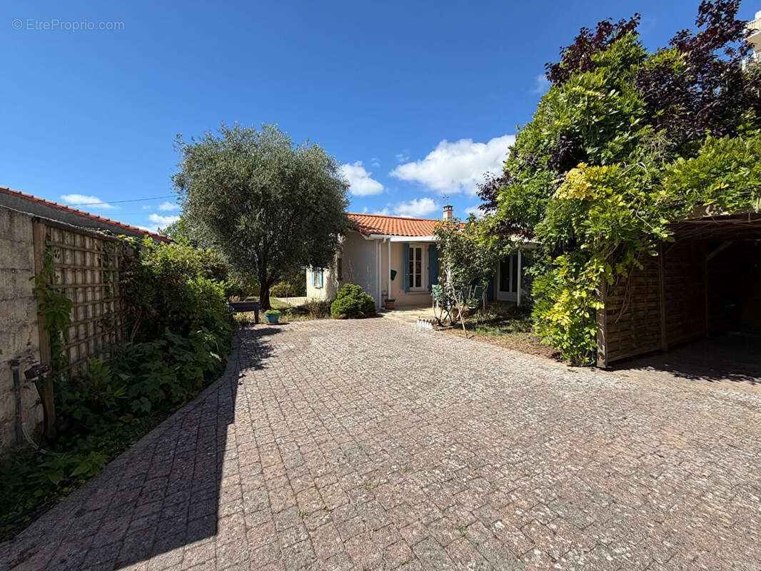 Maison 111 m² à Royan  - photo 18