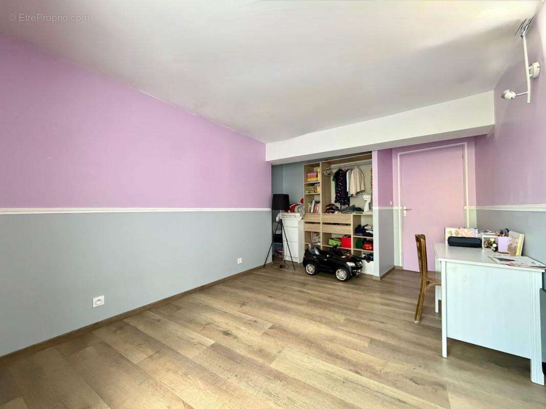 Maison familiale 158 m² + 50 m² aménageables - 4 chambres - Centre Le Lude - photo 11