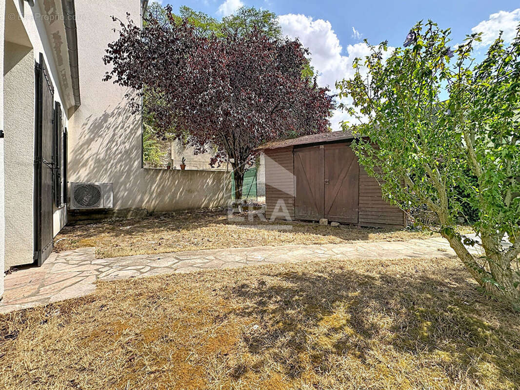 Maison à ETAMPES
