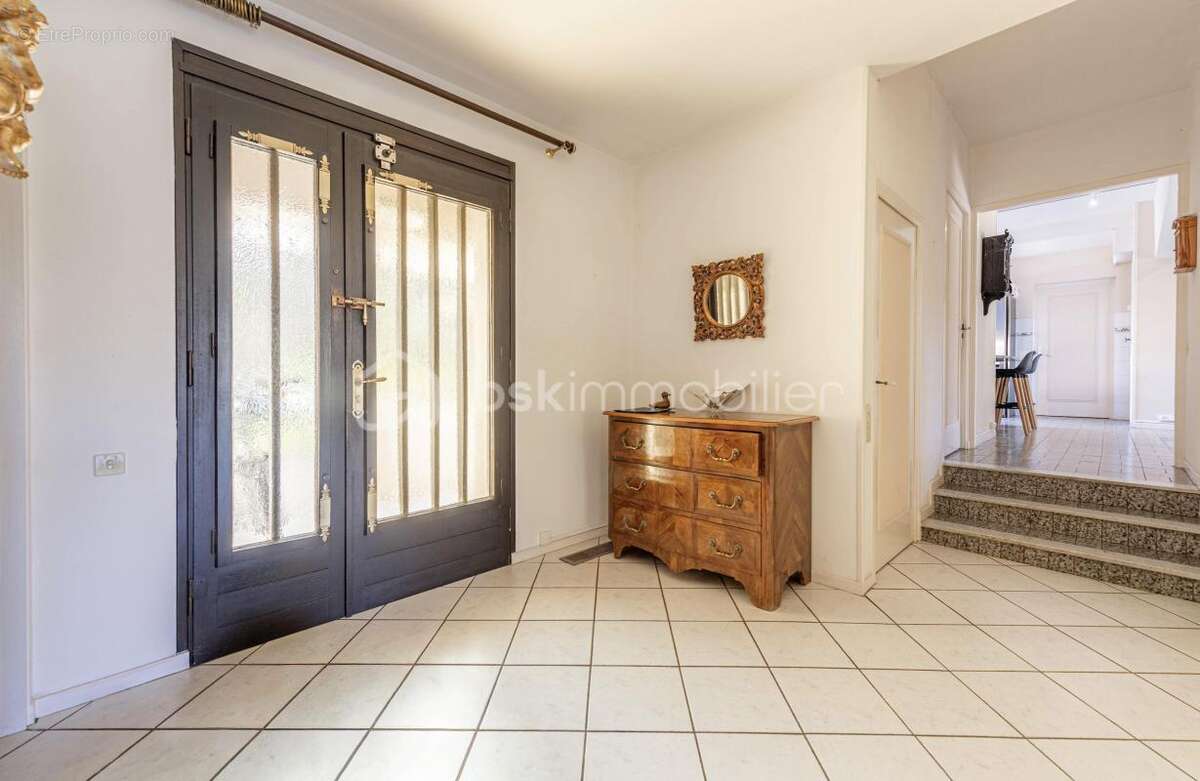 Maison individuelle  291m² avec jardin et garage ANNECY LE VIEUX - photo 3