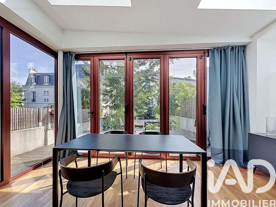 Photo 2 - Maison à ASNIERES-SUR-SEINE