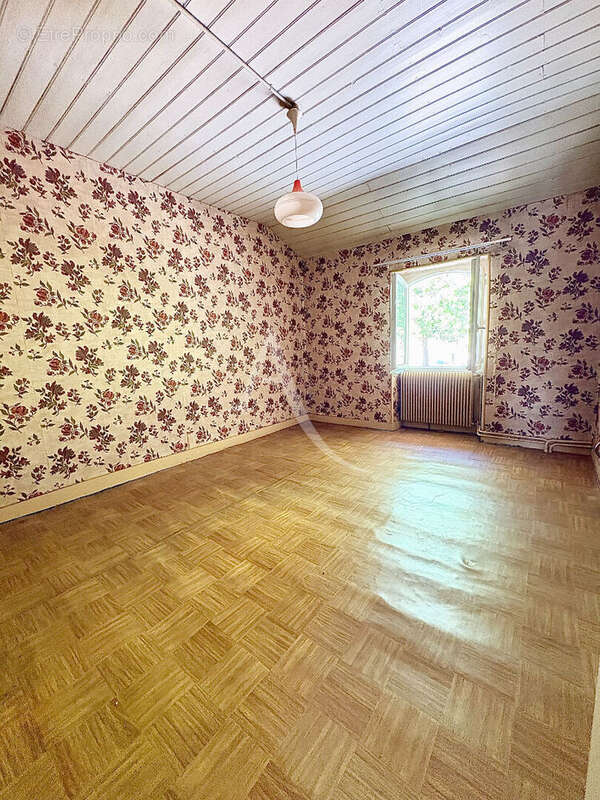 Maison Nieuil L Espoir 4 pièce(s) 89 m2 - photo 8