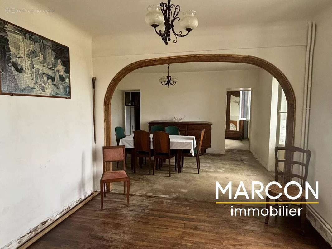 Maison à LE GRAND-BOURG