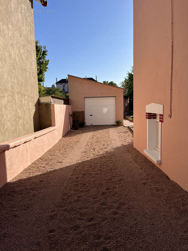 Maison à MONTLUCON
