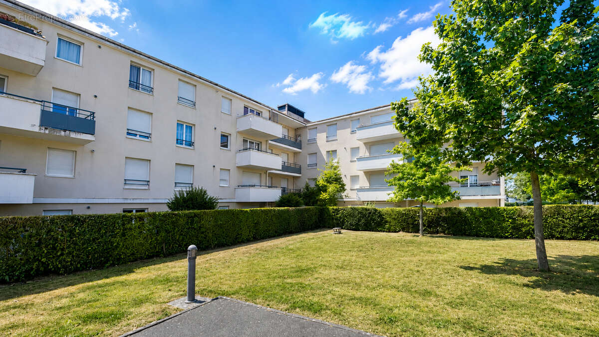 Appartement Trappes 3 pièce(s) 63 m2 - photo 12