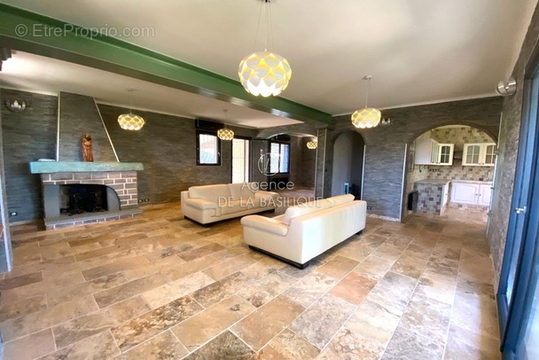 Maison à BRUE-AURIAC