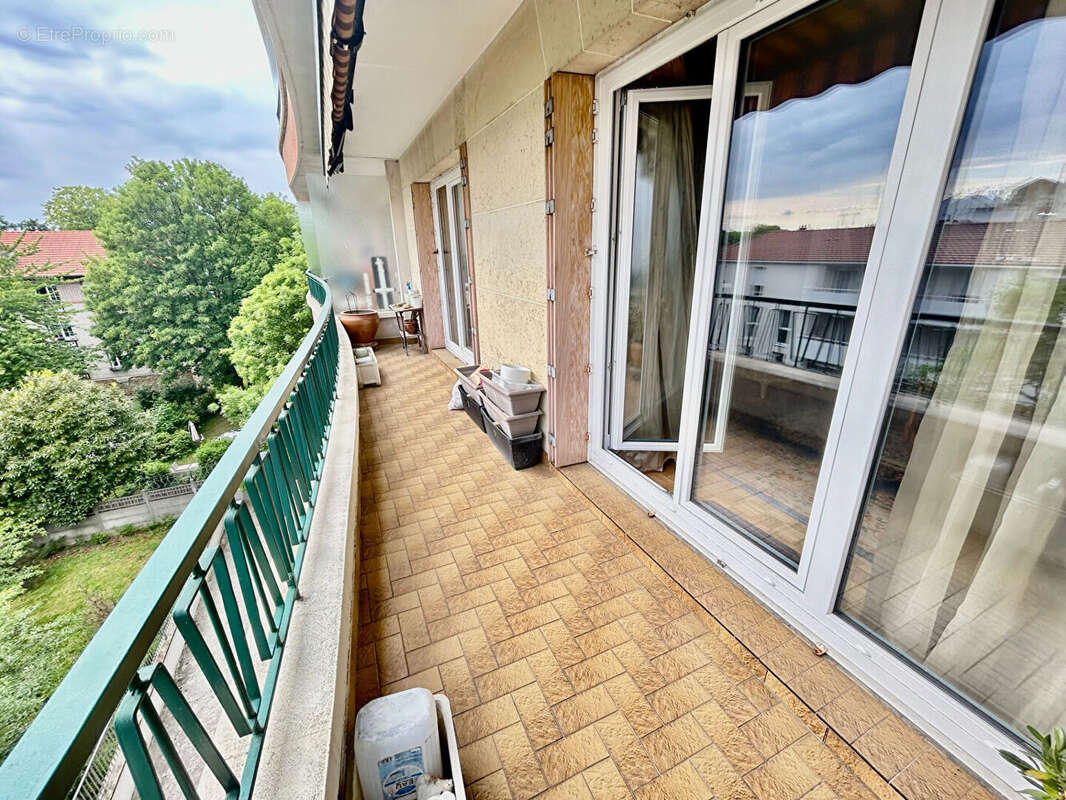Appartement à NOGENT-SUR-MARNE
