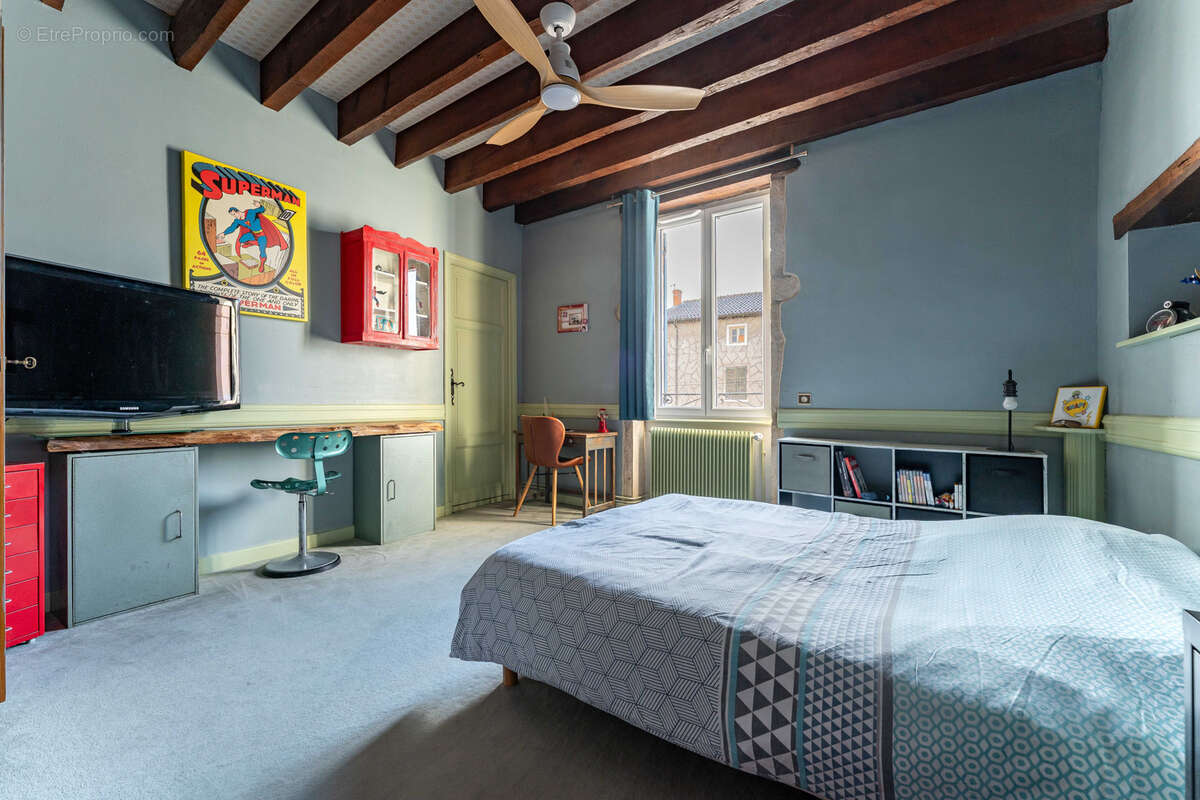 Maison à SAINT-GEORGES-DE-RENEINS