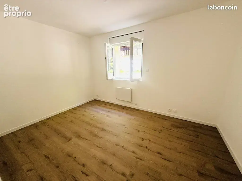 T4 entièrement rénové avec terrasses et jardin - photo 8