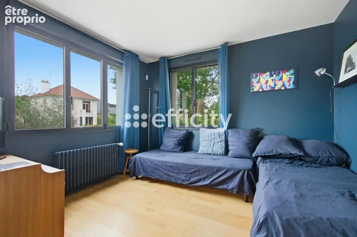 Maison 151 m² à La Celle-Saint-Cloud  - photo 8