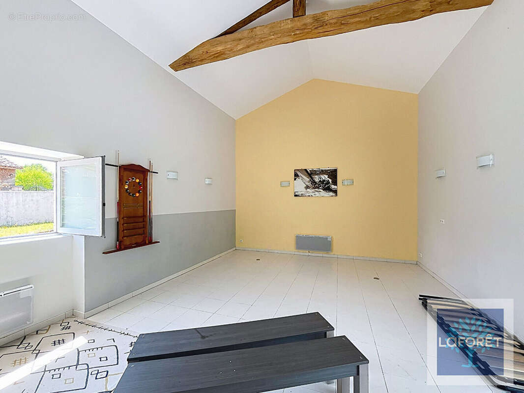 Propriété 5 chambres de 288m2 avec piscine et son parc. - photo 11