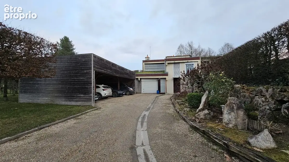 Maison 10 pièces 311 m² à vendre à Vitry-Aux-Loges (45530) - photo 5