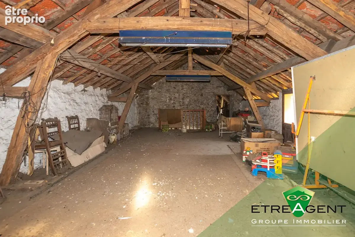 Local de stockage sur deux niveaux Mantes La Jolie 110 m² - photo 9