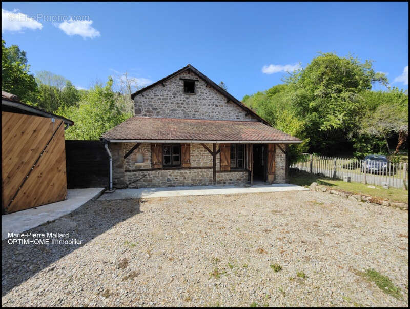 Maison familiale + dépendances à Saint Eloi en Creuse - photo 8