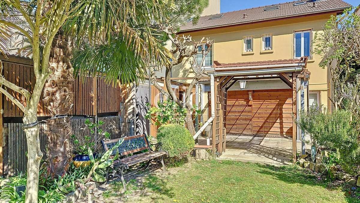 Maison à CHOISY-LE-ROI