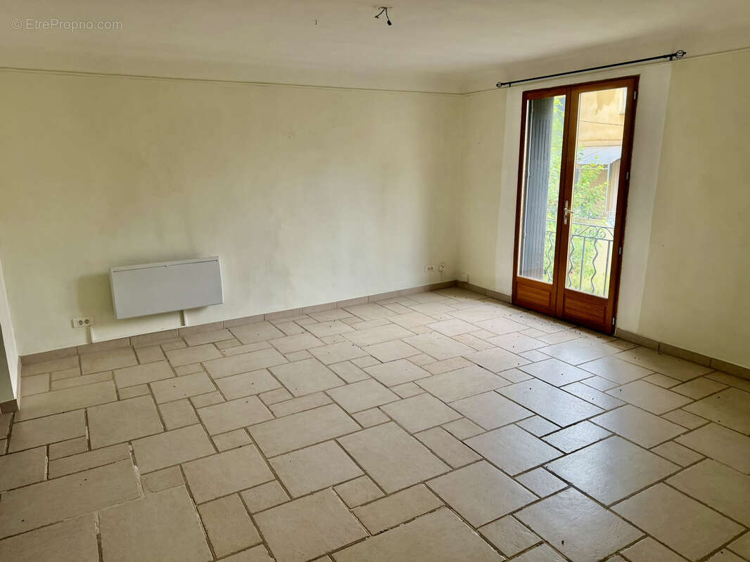Maison à MALAUCENE