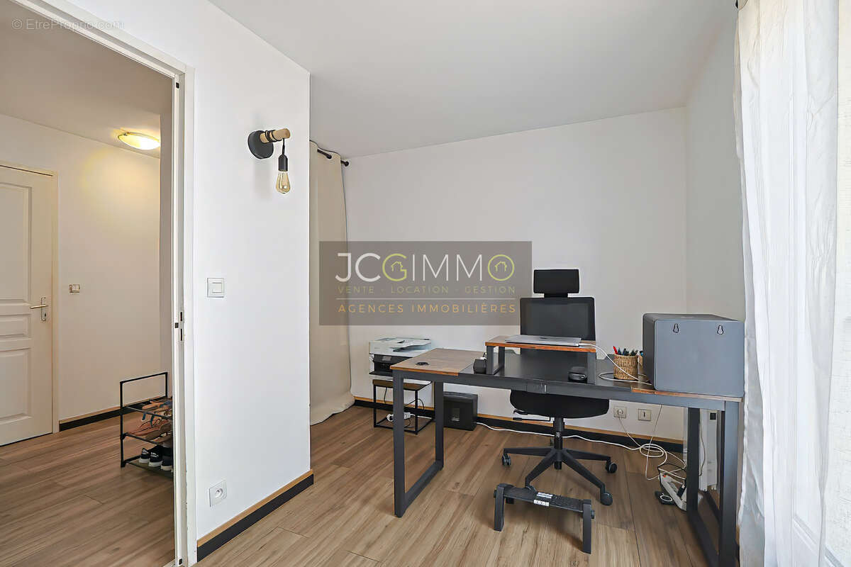 Appartement T4 + 2 extérieurs - photo 12