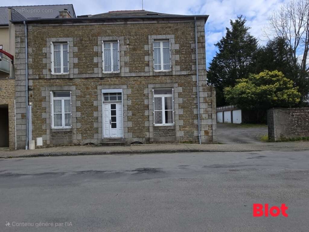 Maison à SAINT-BRICE-EN-COGLES