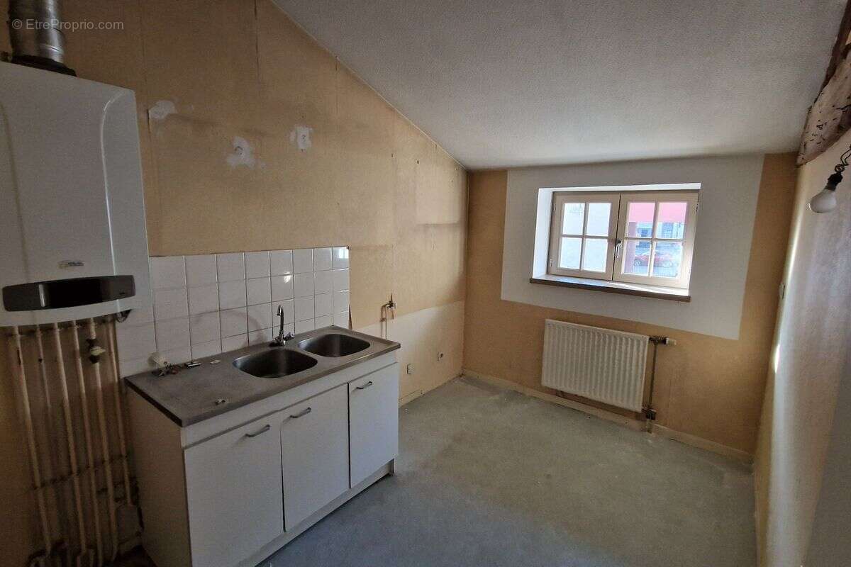 Appartement à L'ARBRESLE
