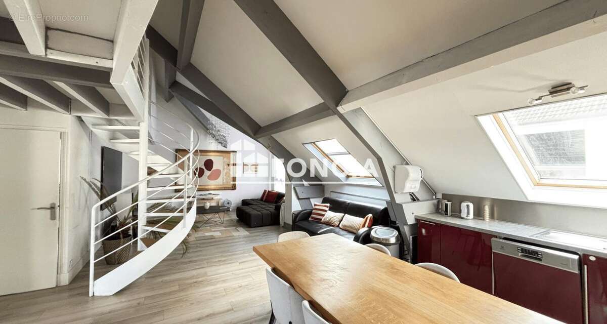 Appartement à PONTAULT-COMBAULT