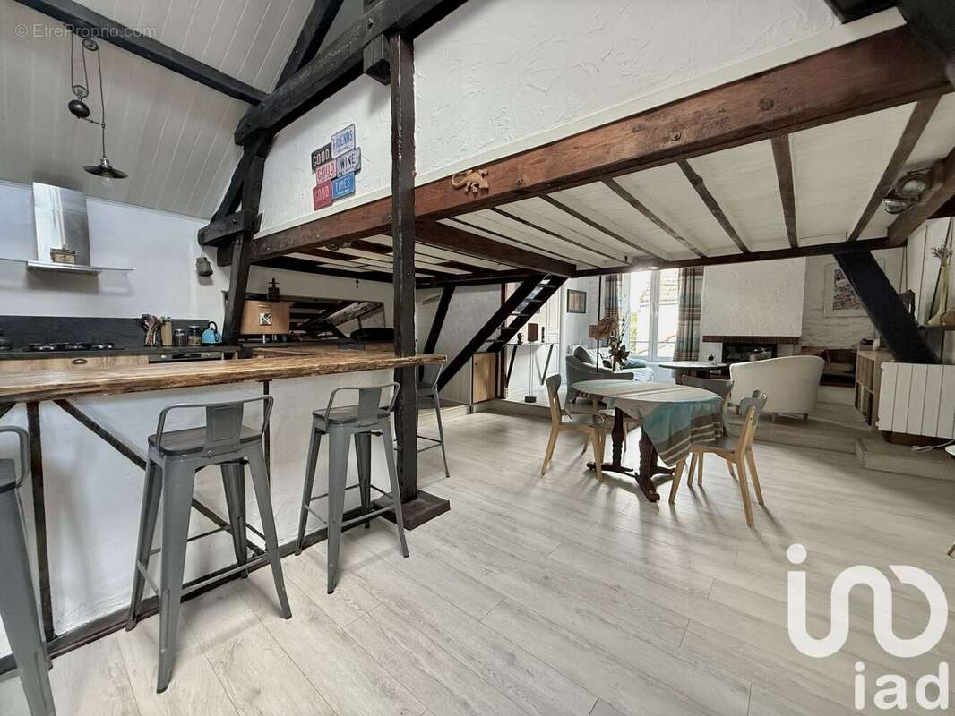 Photo 3 - Appartement à CORBEIL-ESSONNES