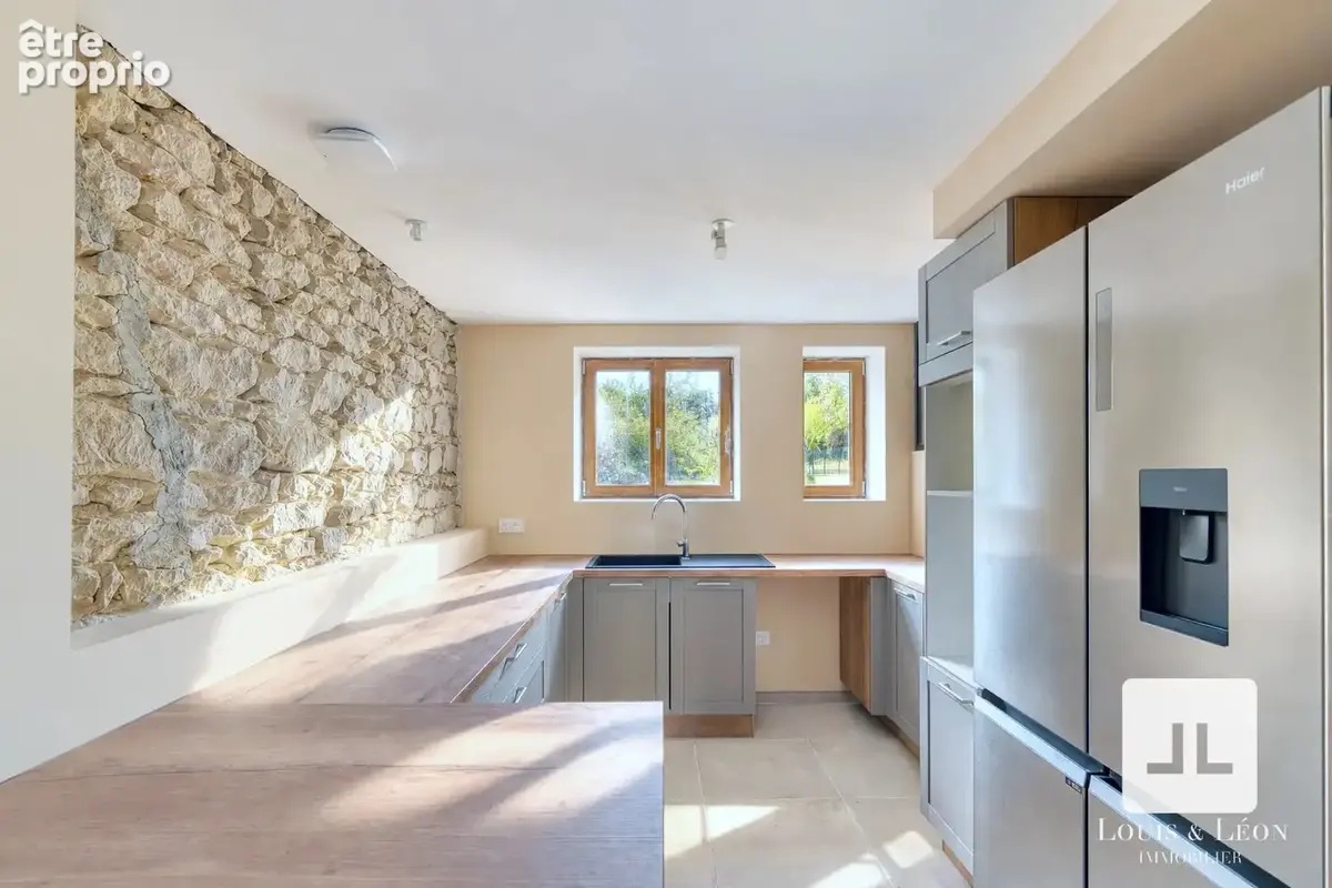 Maison en pierres dorées – 114 m² – Jardin de plus de 700 m² - photo 5