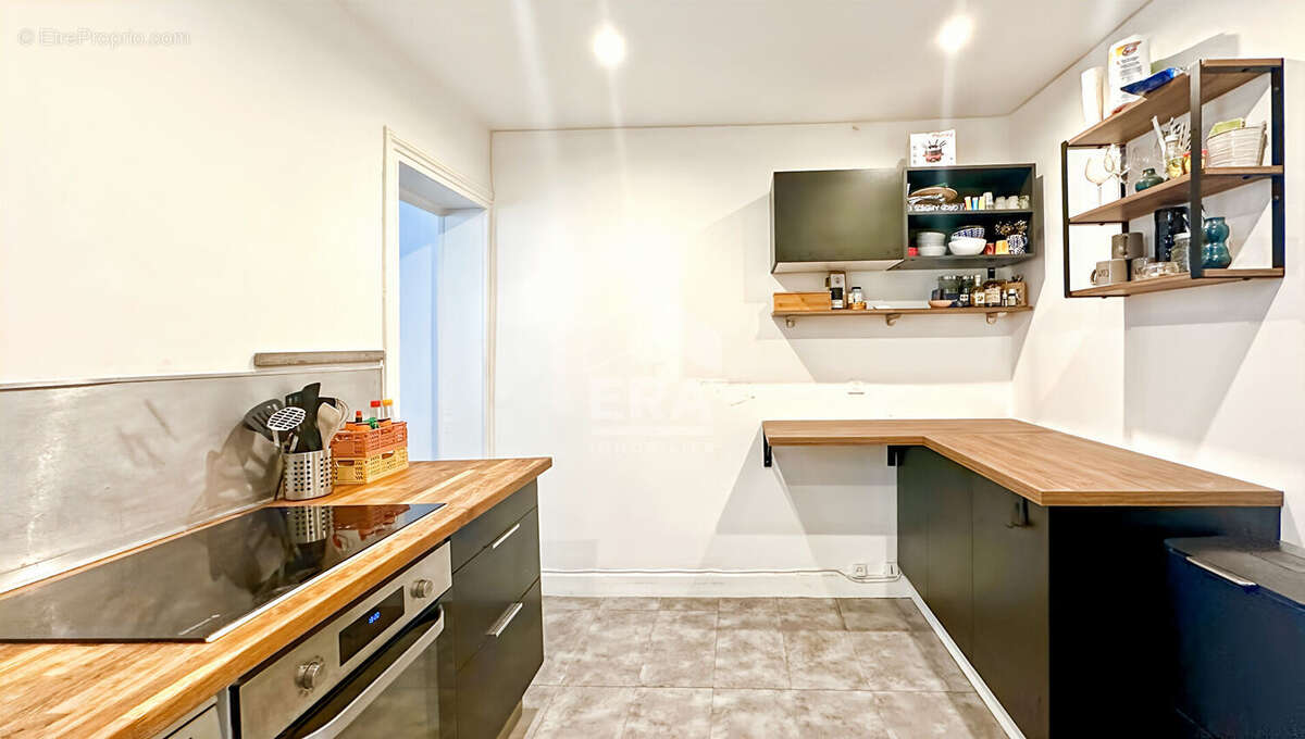 Appartement à PARIS-10E