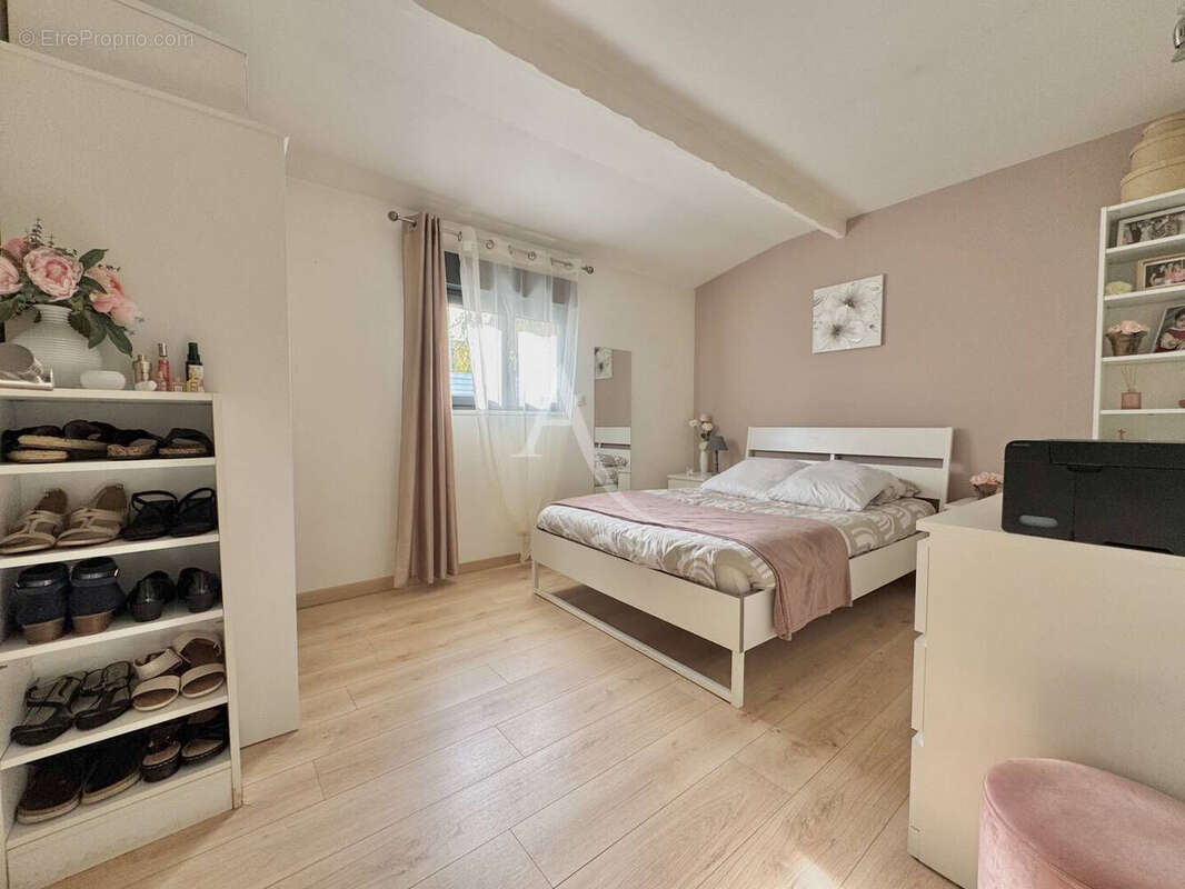 Maison à OZOIR-LA-FERRIERE