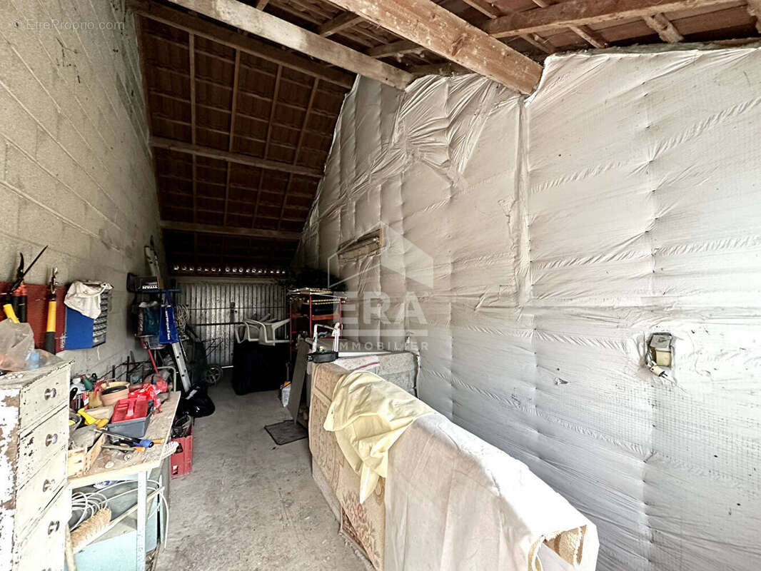 Maison à VILLENEUVE-LA-GUYARD