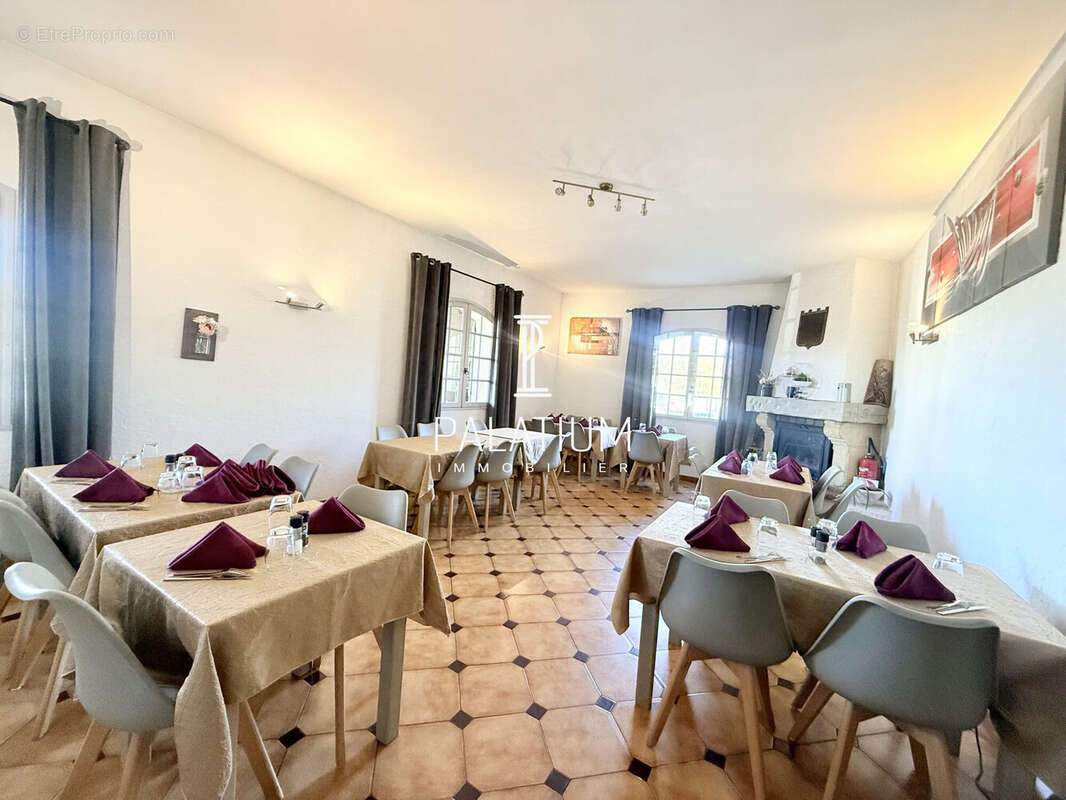 Autre à VINON-SUR-VERDON