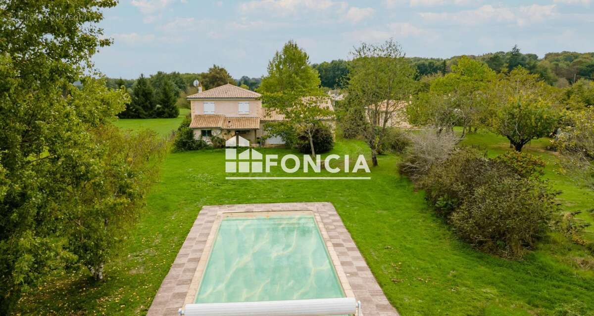 Maison à SAINT-NEXANS