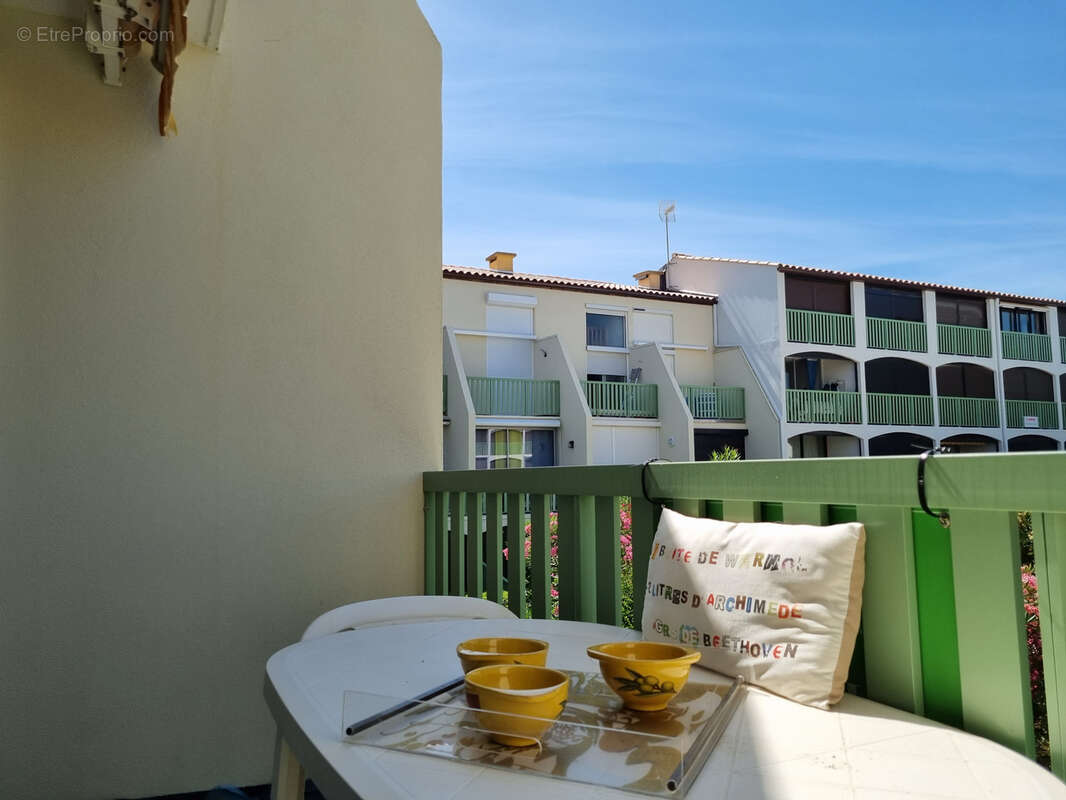 A vendre - gruissan - charmant studio coin cabine - 4 couchages - piscine - belle vue - photo 13