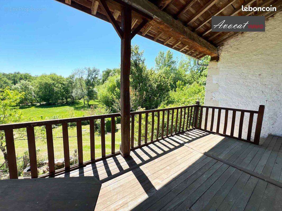 Maison à PUJOLS-SUR-CIRON