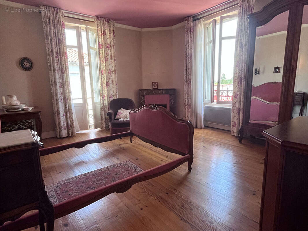 Maison à SOUPROSSE