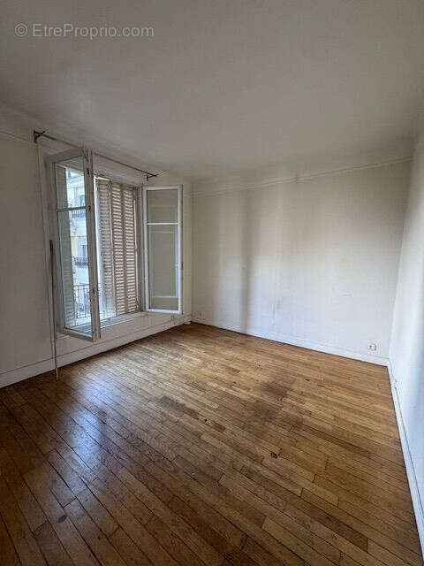 Appartement à LA GARENNE-COLOMBES