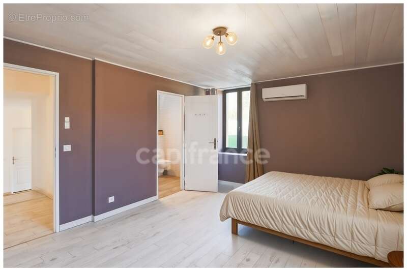 Maison à SAINT-MARTIAL-DE-NABIRAT